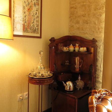 Bed and Breakfast Le Bailli De Montsaugeon Habitación foto