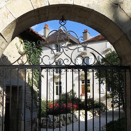 Bed and Breakfast Le Bailli De Montsaugeon Exterior foto