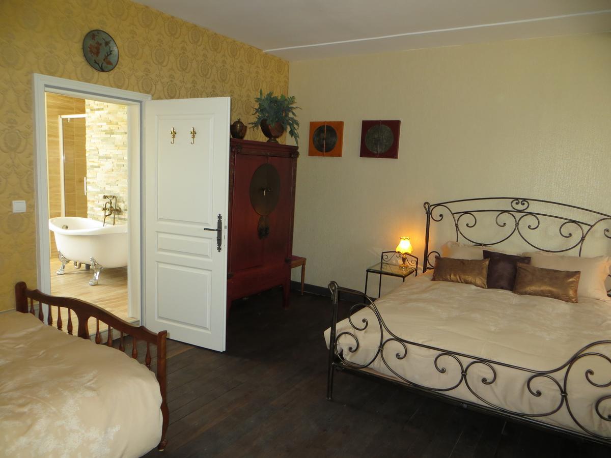 Bed and Breakfast Le Bailli De Montsaugeon Habitación foto