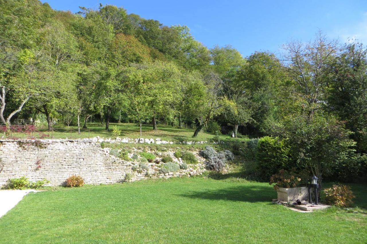 Bed and Breakfast Le Bailli De Montsaugeon Exterior foto