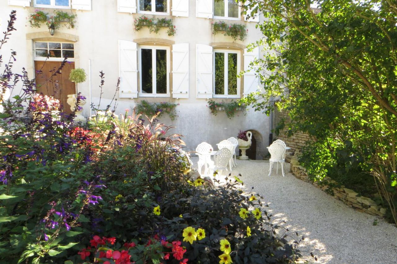 Bed and Breakfast Le Bailli De Montsaugeon Exterior foto