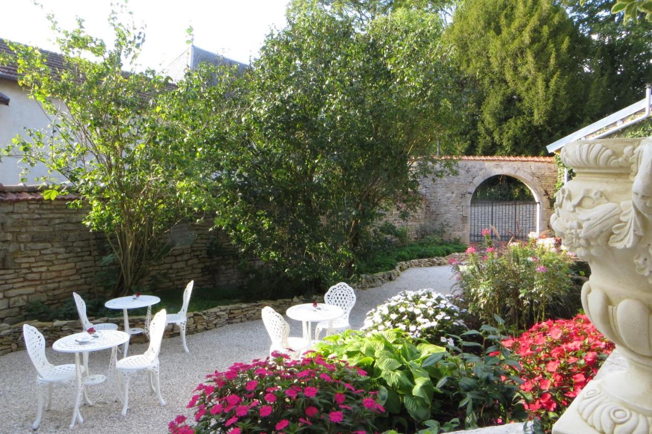 Bed and Breakfast Le Bailli De Montsaugeon Exterior foto